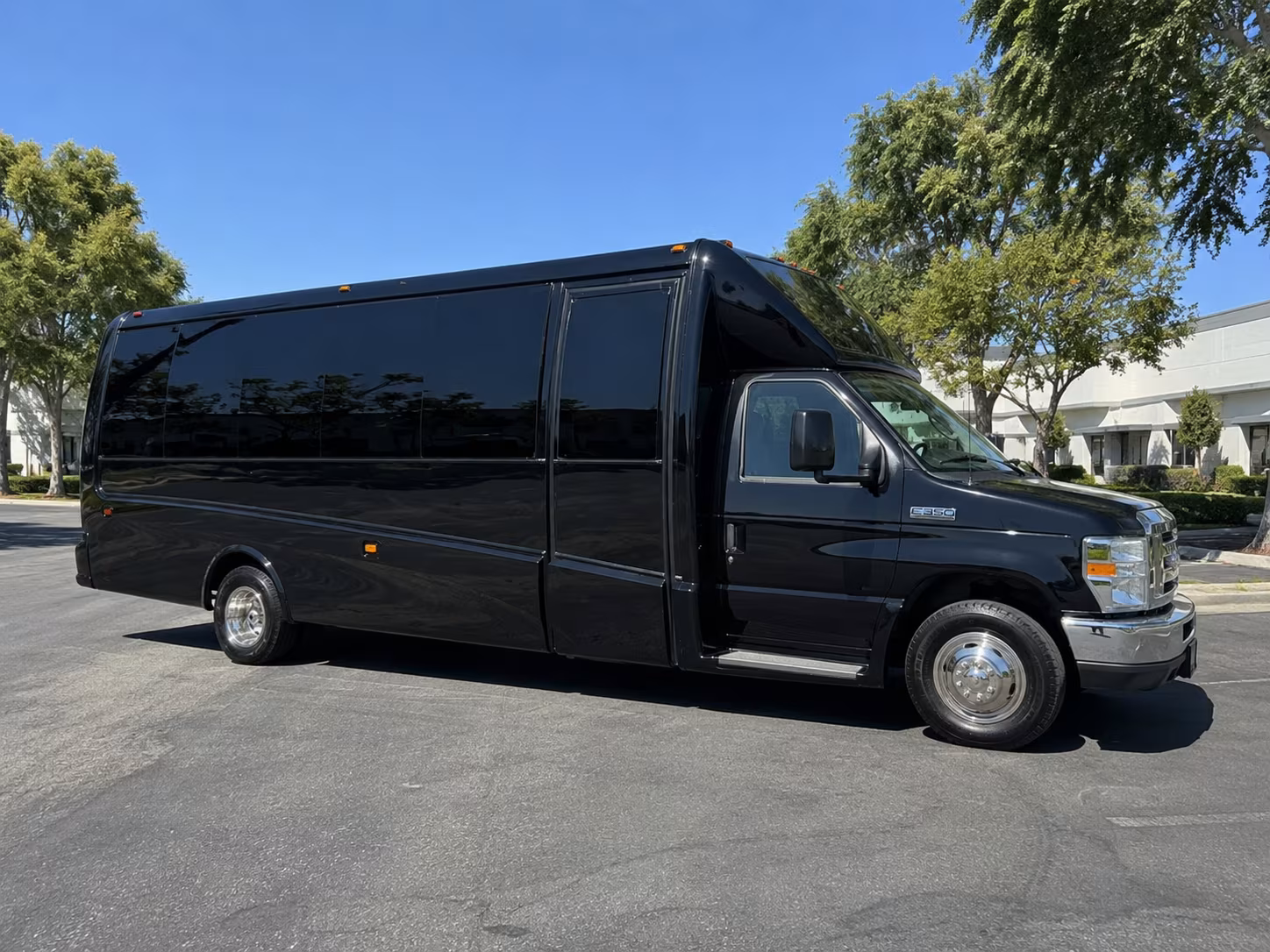 hillsboro holiday party bus rental